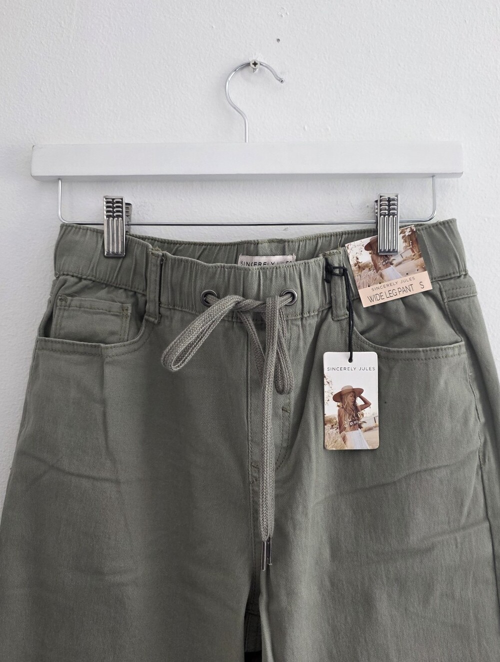 Sincerely Jules | NWT Wide Leg Cargo Style Pants